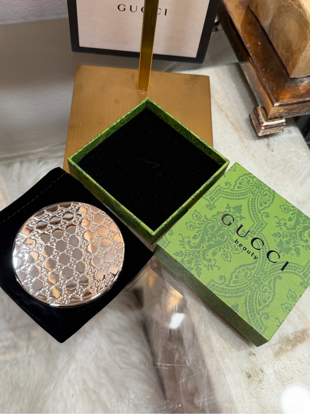 GWP NIB Giftable ๐ Gucci GG Beauty silver tone compact mirror green Gucci box - Picture 2 of 8
